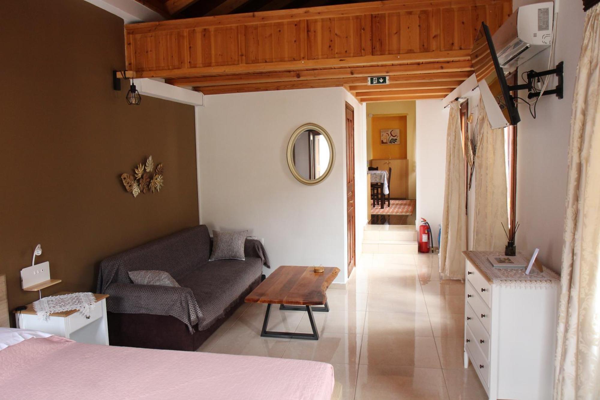 Main Square Apartment Simi Zewnętrze zdjęcie